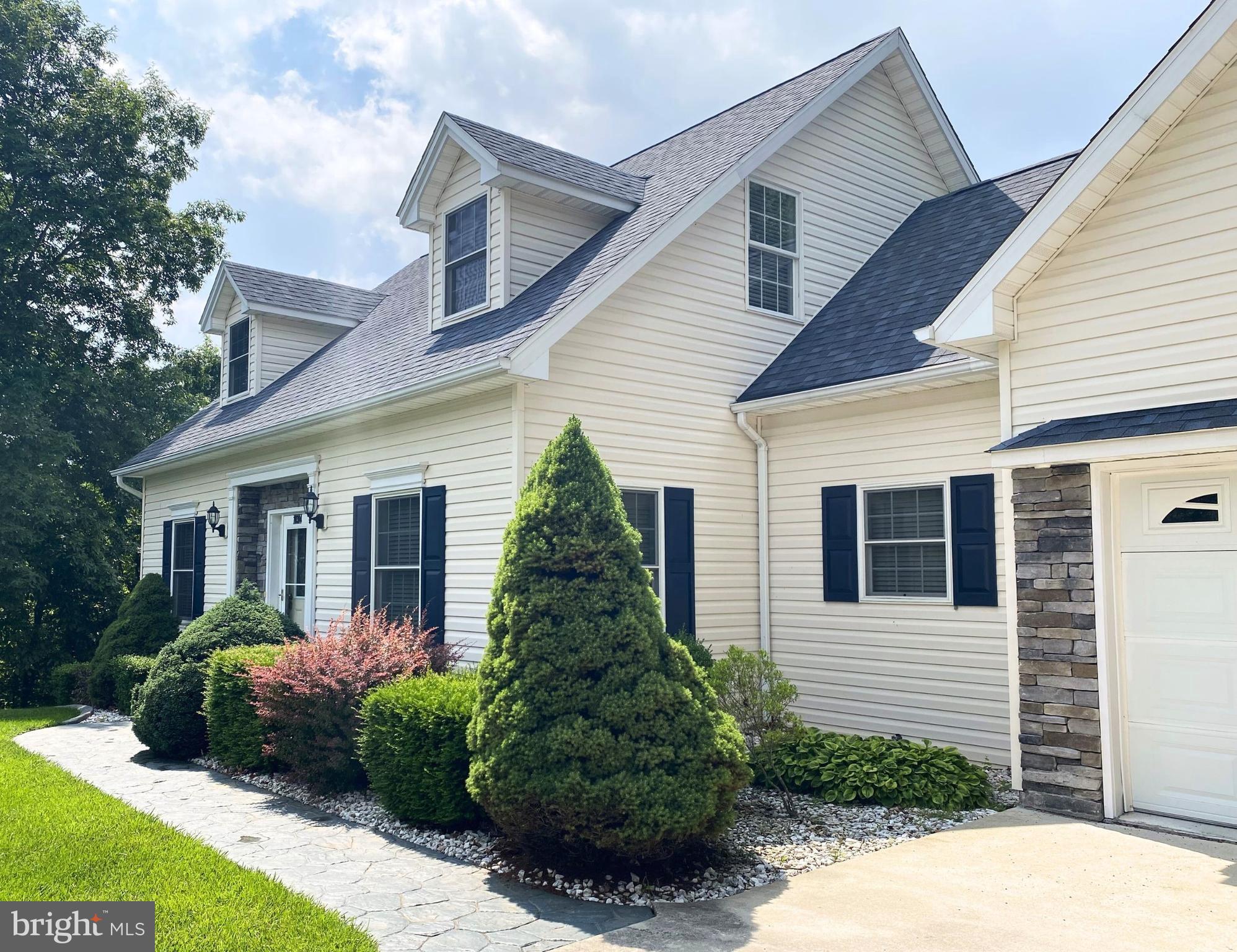 ROLLING OAKS - Residential