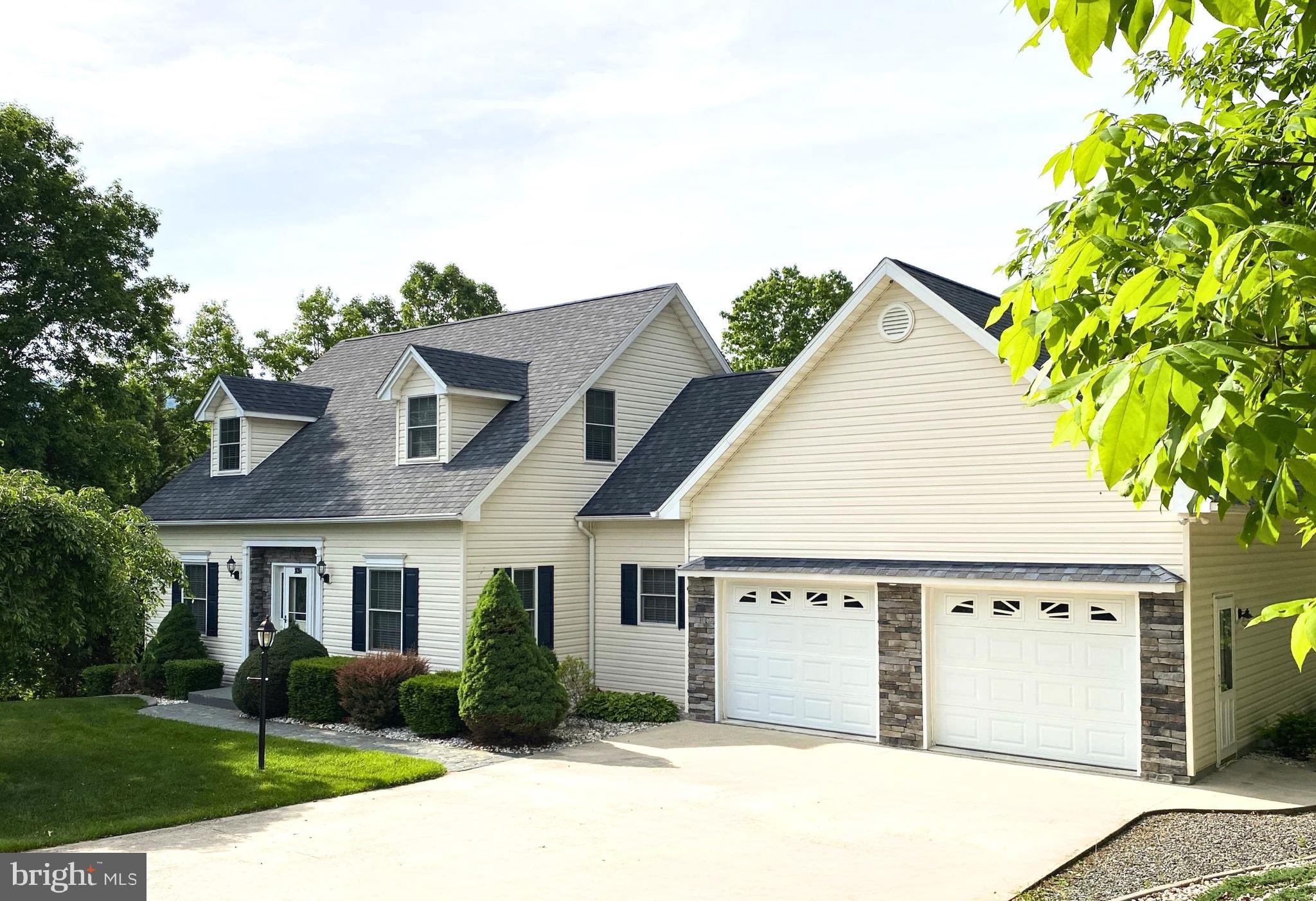 ROLLING OAKS - Residential