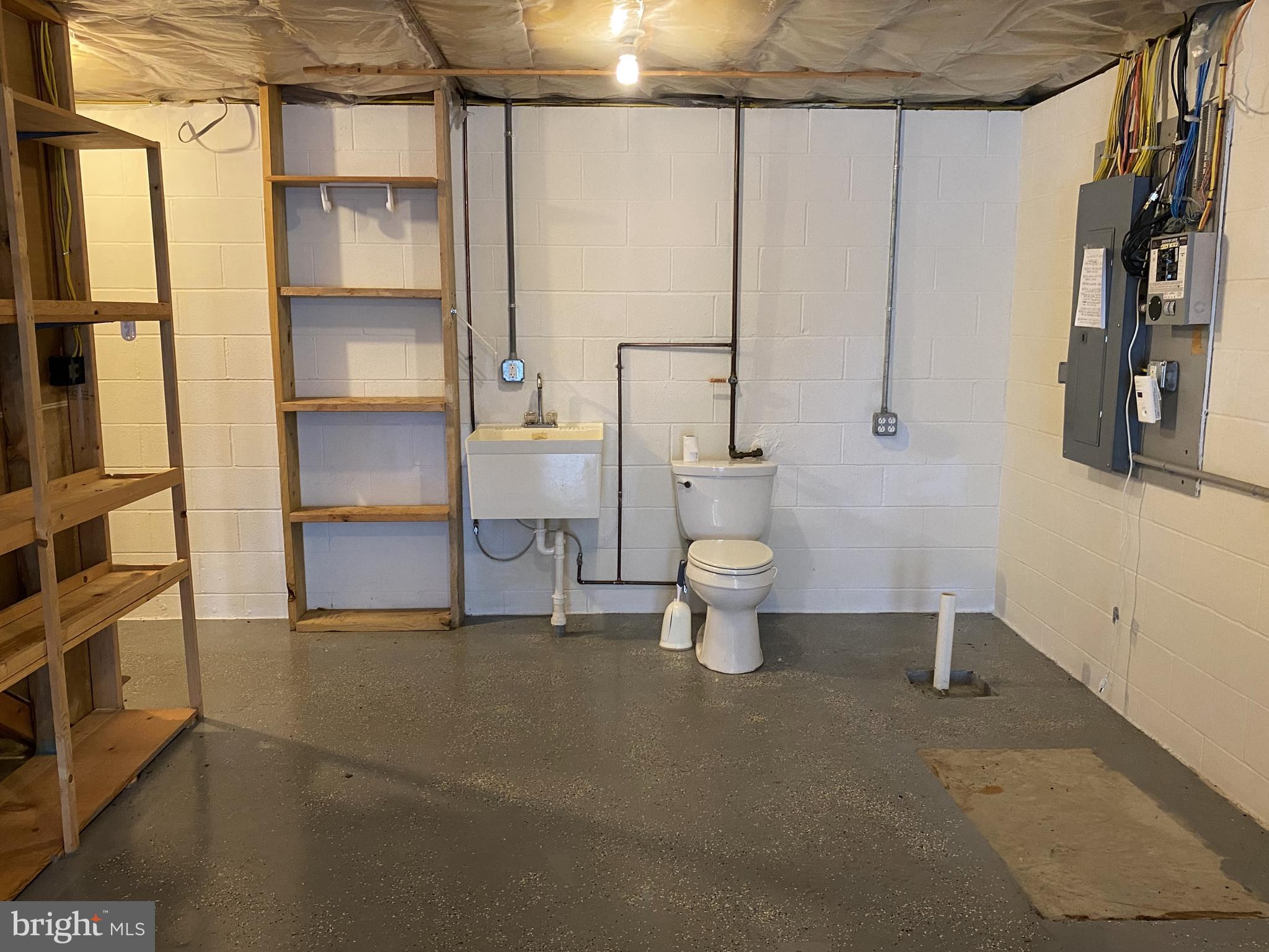 ROLLING OAKS - Residential