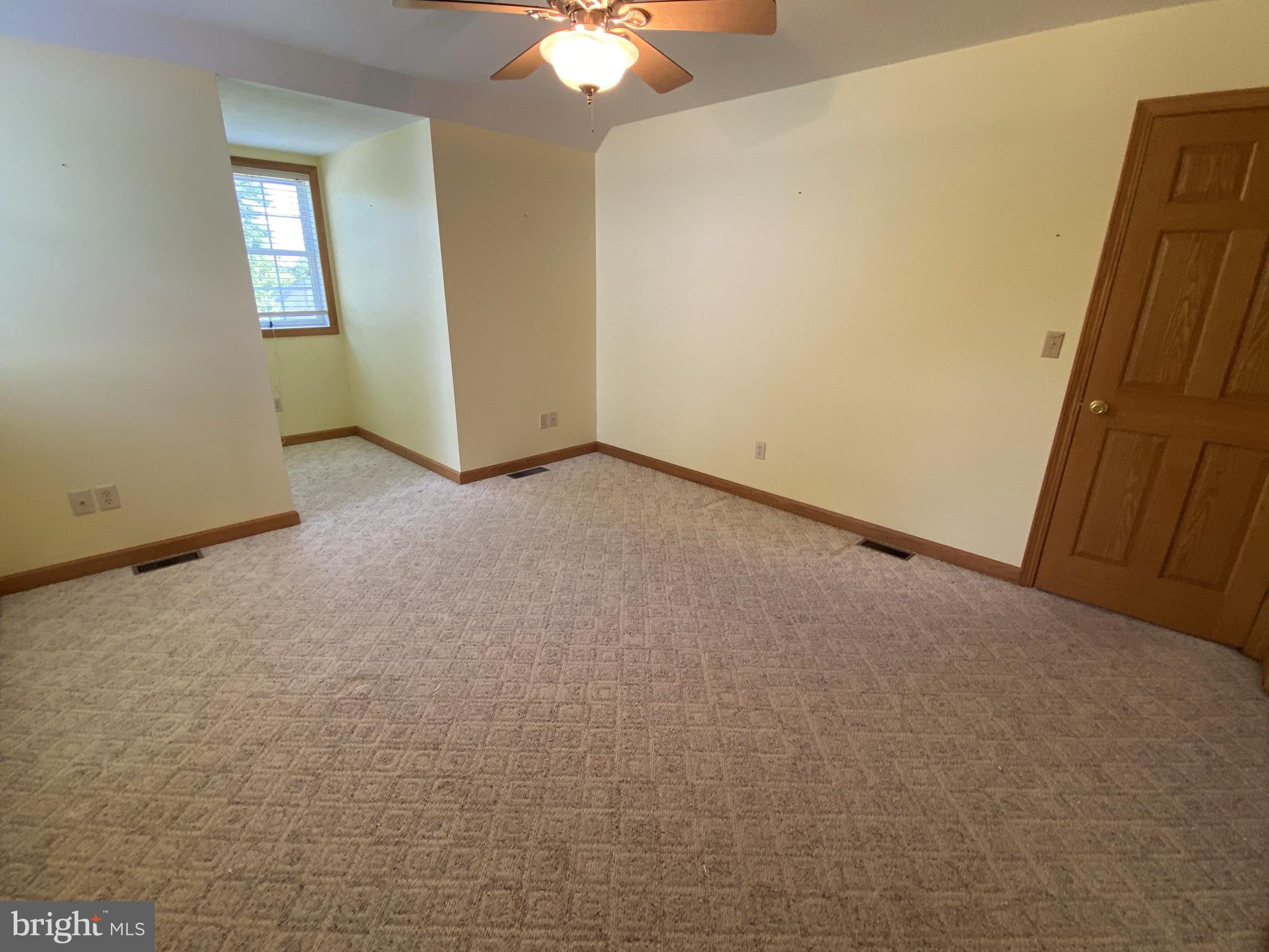 ROLLING OAKS - Residential