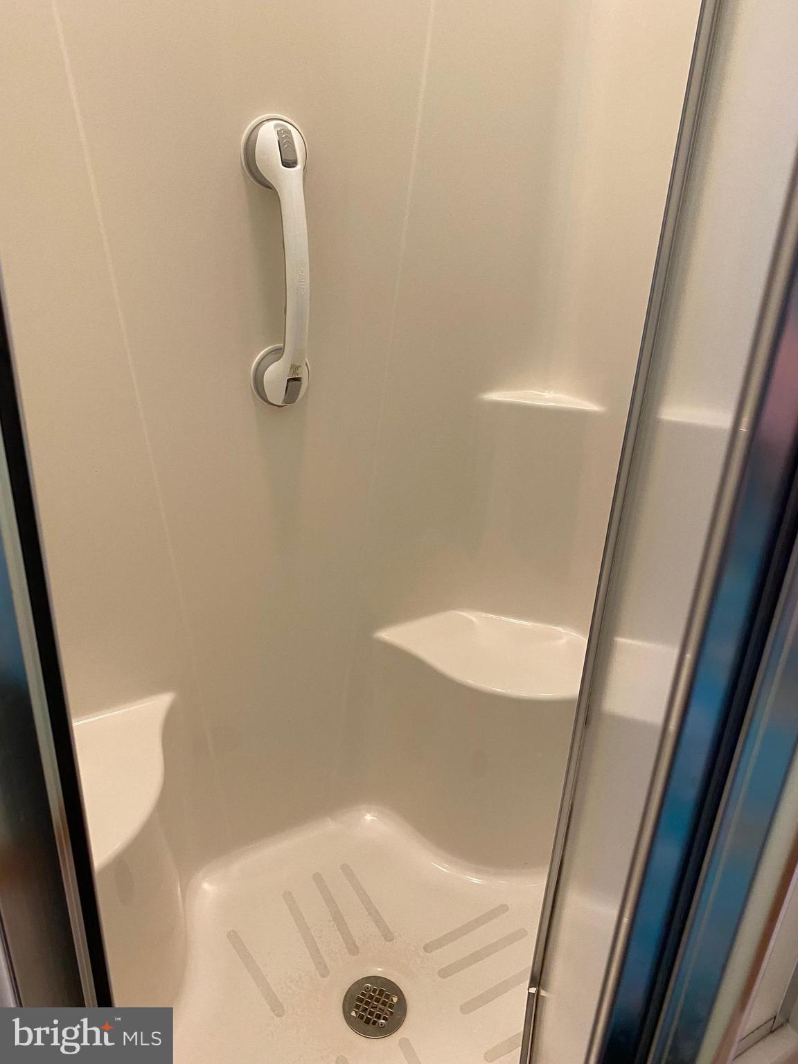 ROLLING OAKS - Residential