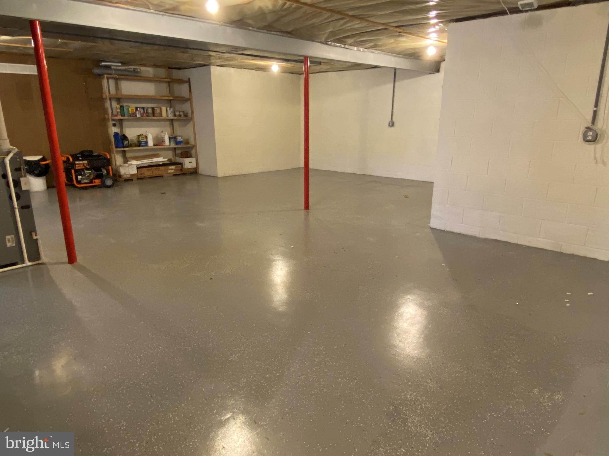 ROLLING OAKS - Residential