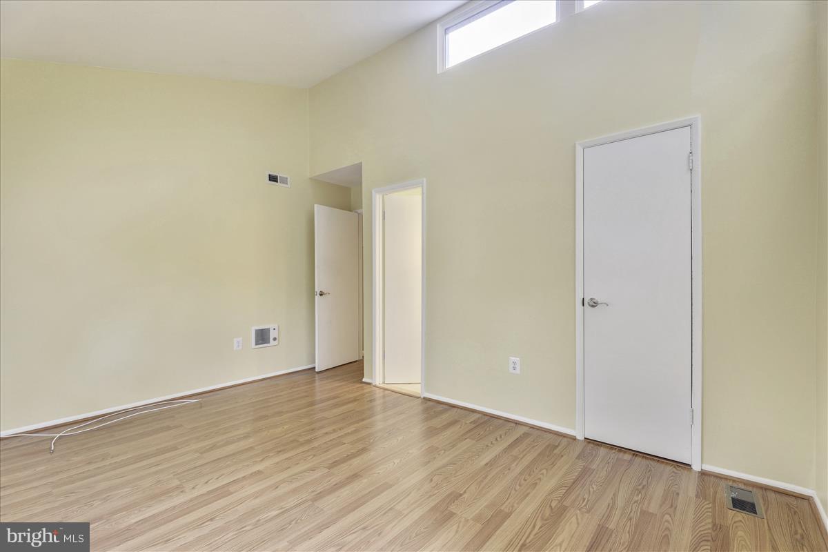 SIERRA VILLAS - Residential