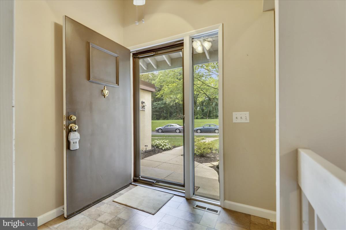 SIERRA VILLAS - Residential