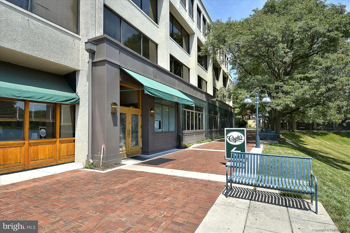 SIERRA VILLAS - Residential