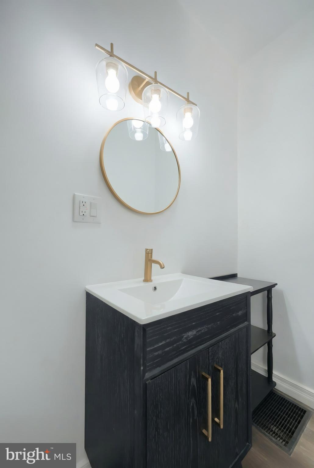 YORK CITY - Residential Income