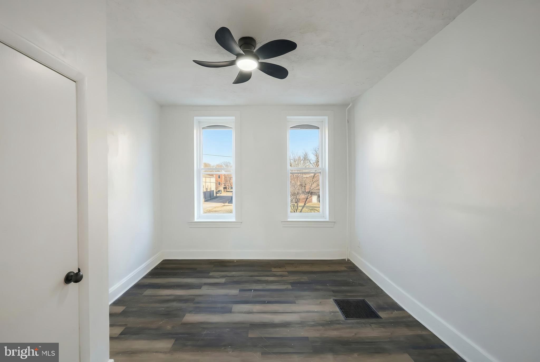 YORK CITY - Residential Income