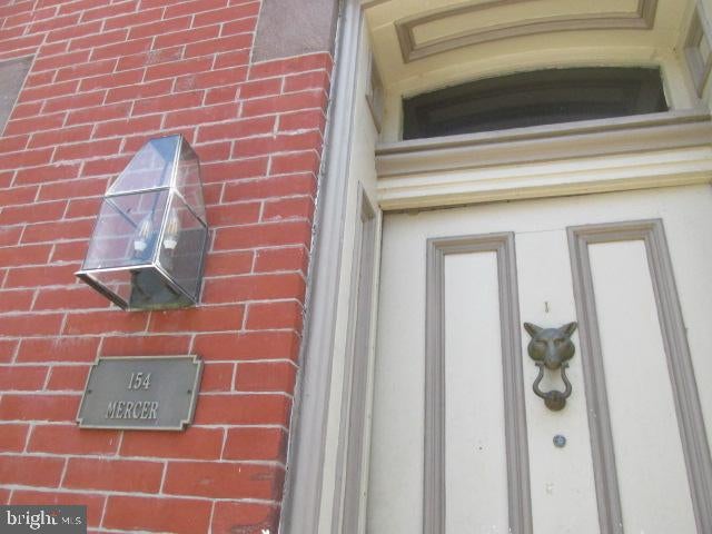 154 MERCER STREET