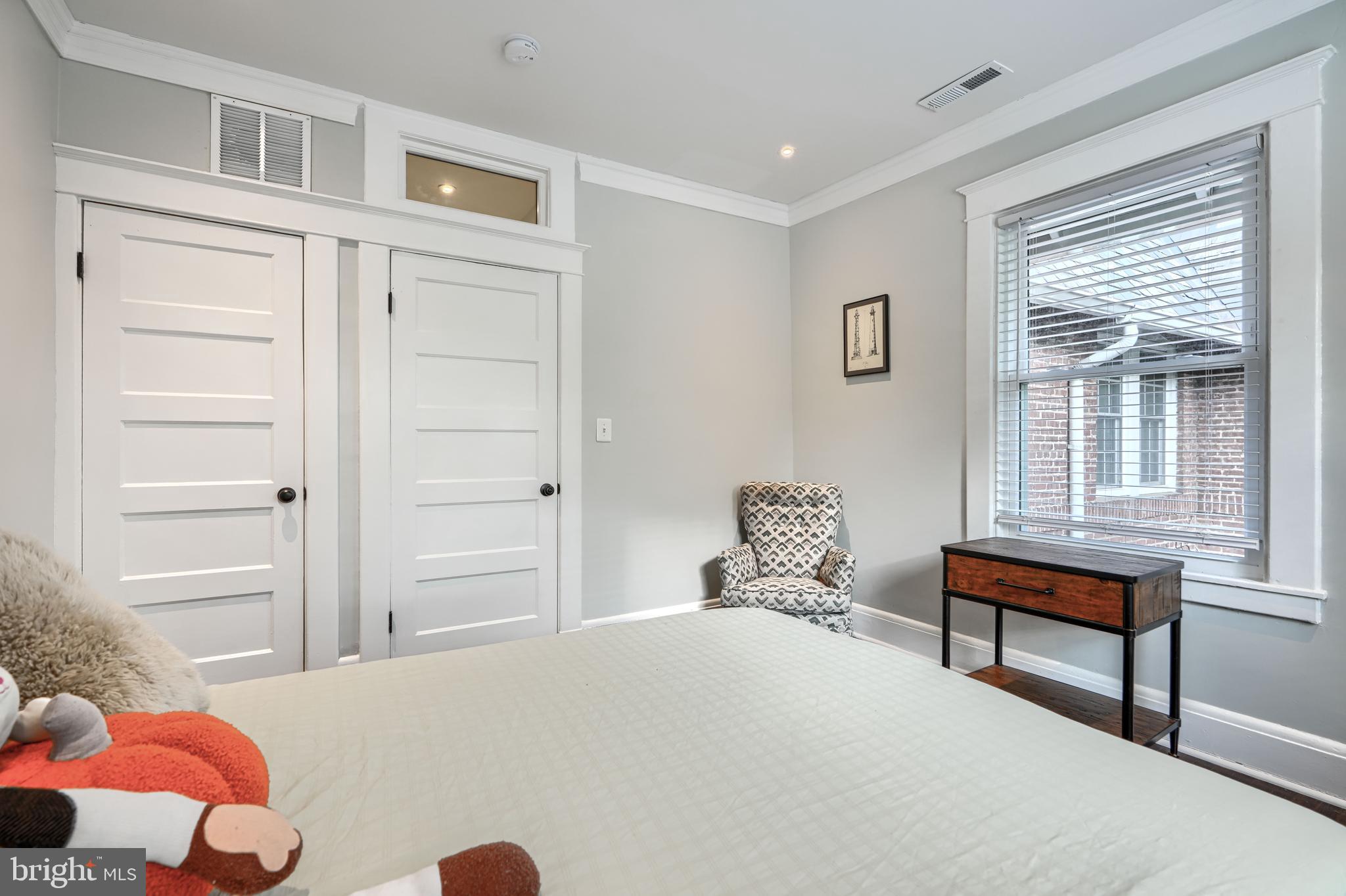 ROLAND PARK - Residential
