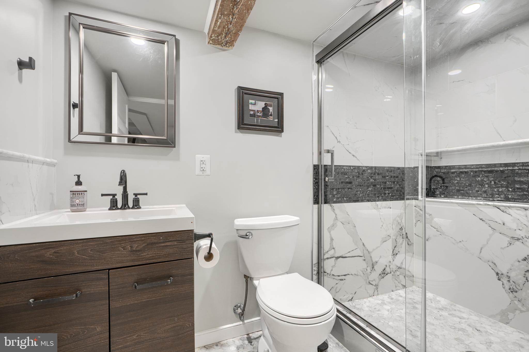 ROLAND PARK - Residential