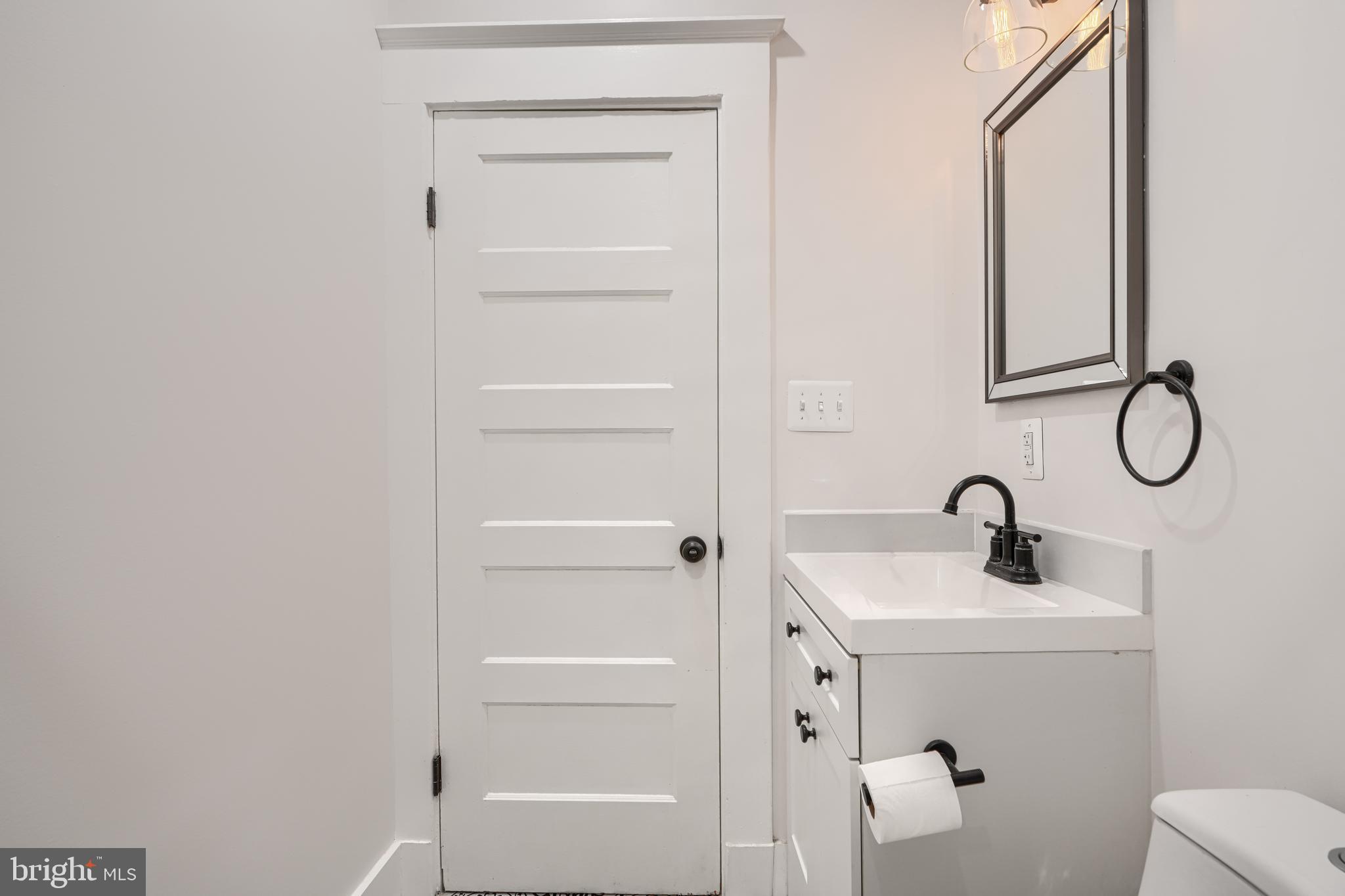 ROLAND PARK - Residential