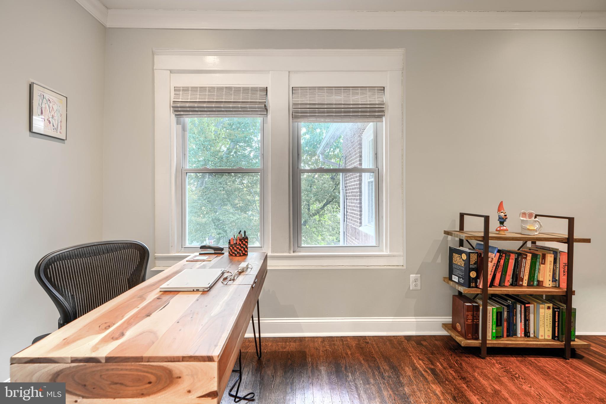 ROLAND PARK - Residential