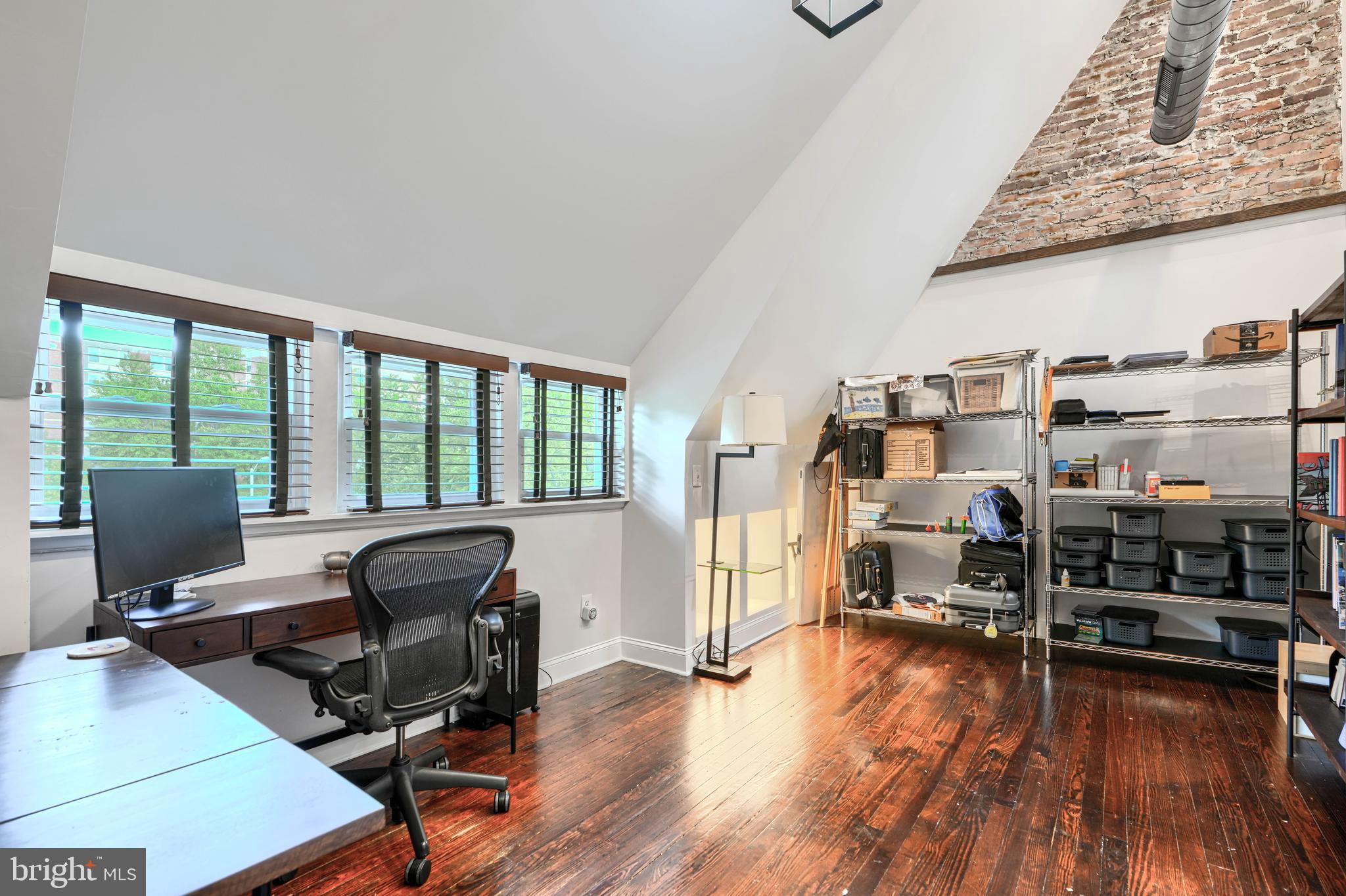 ROLAND PARK - Residential