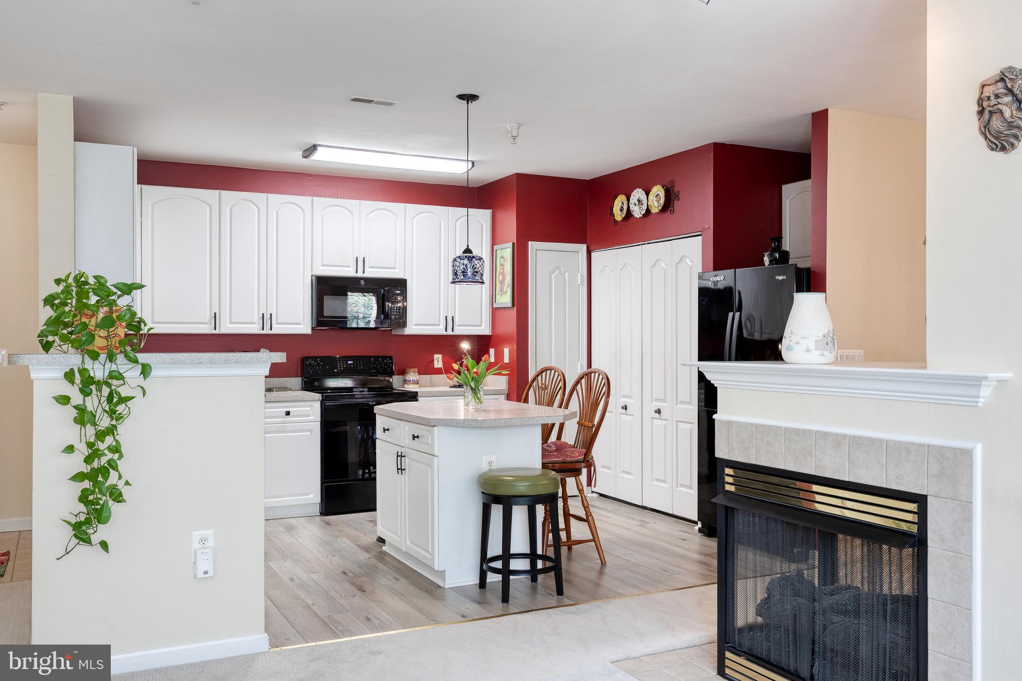 HIGH VIEW AT HUNT VALLEY - Residential