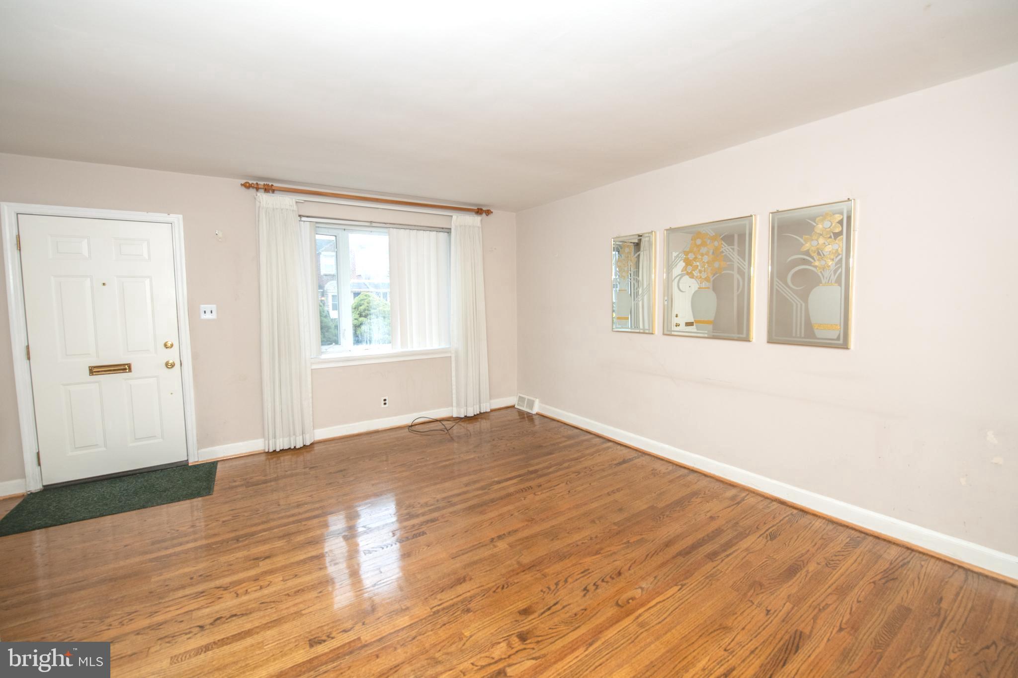 MAYFAIR (EAST) - Residential