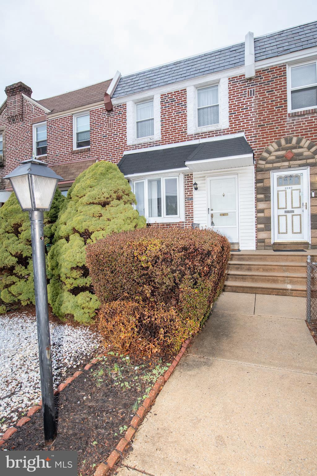 MAYFAIR (EAST) - Residential