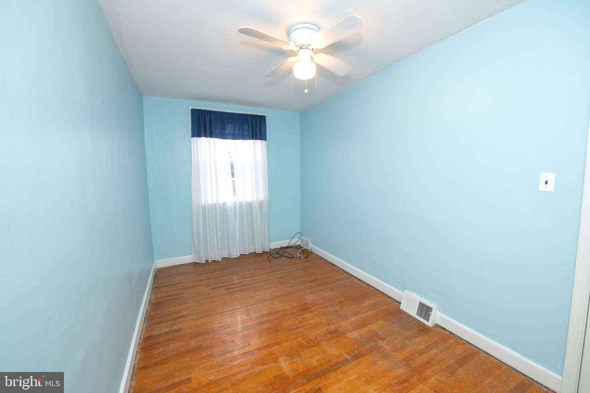 MAYFAIR (EAST) - Residential