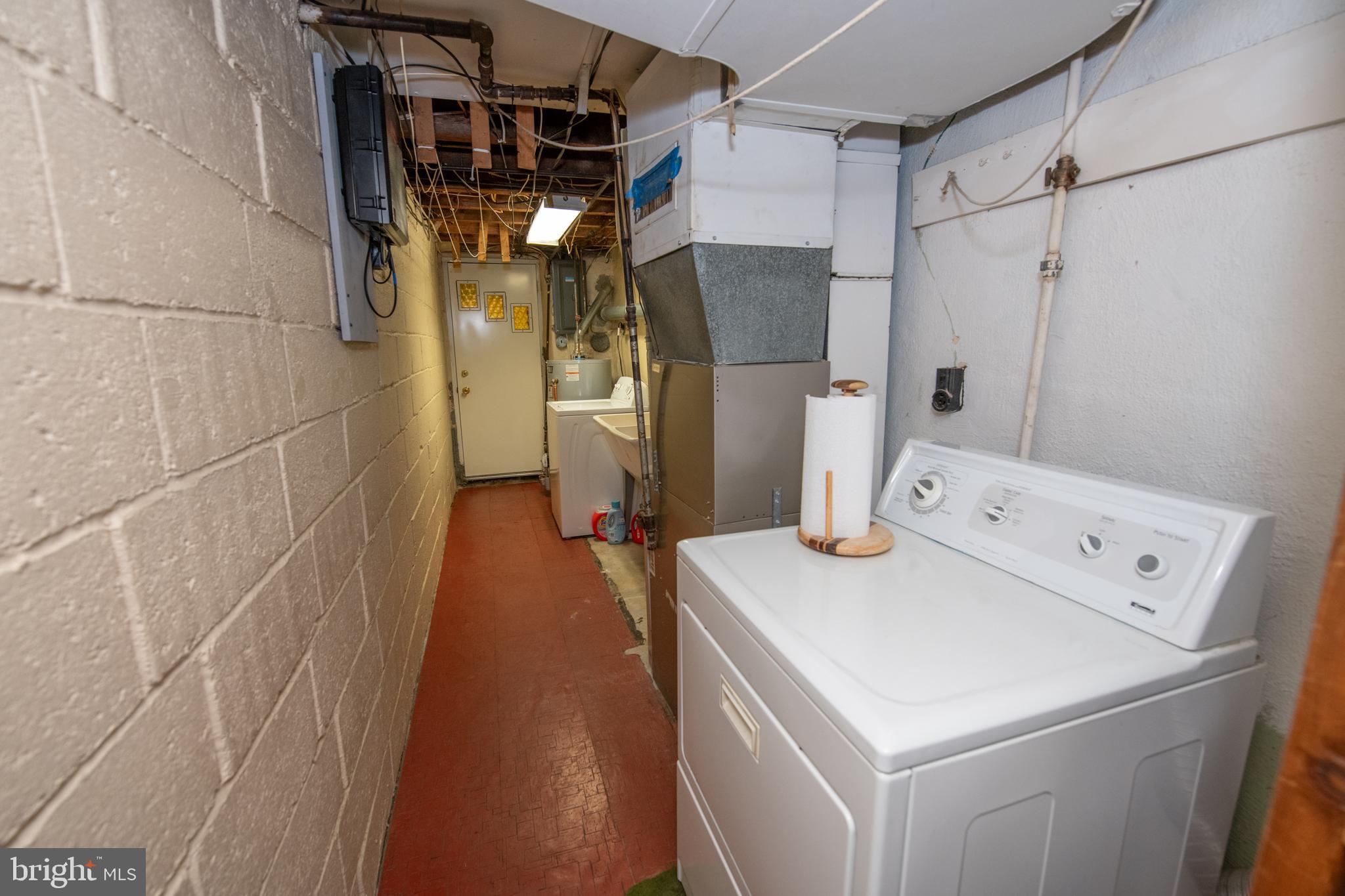 MAYFAIR (EAST) - Residential