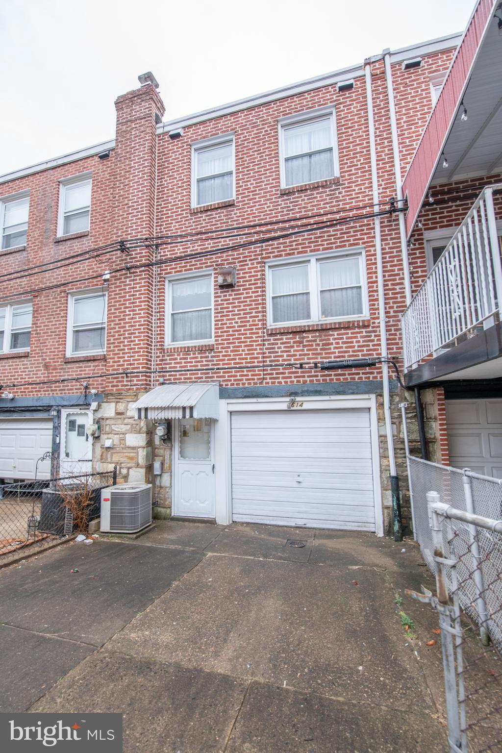 MAYFAIR (EAST) - Residential