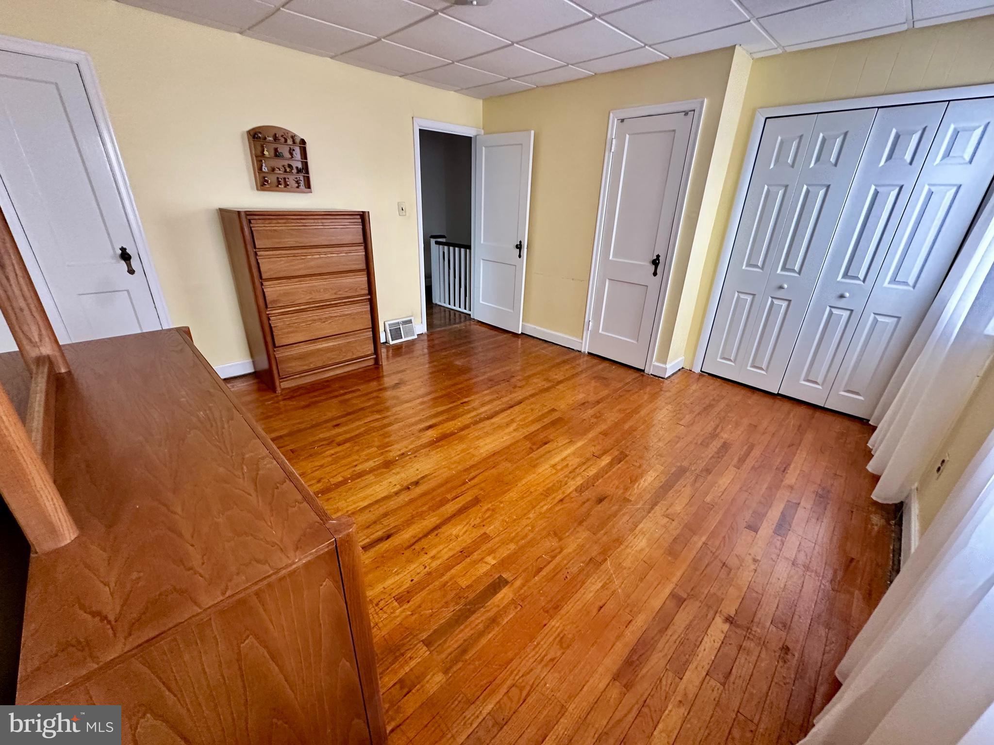 MAYFAIR (EAST) - Residential