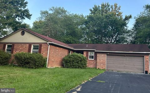 Photo of 205 Marabou Drive, NEWARK, DE 19702 (MLS # DENC2085232)