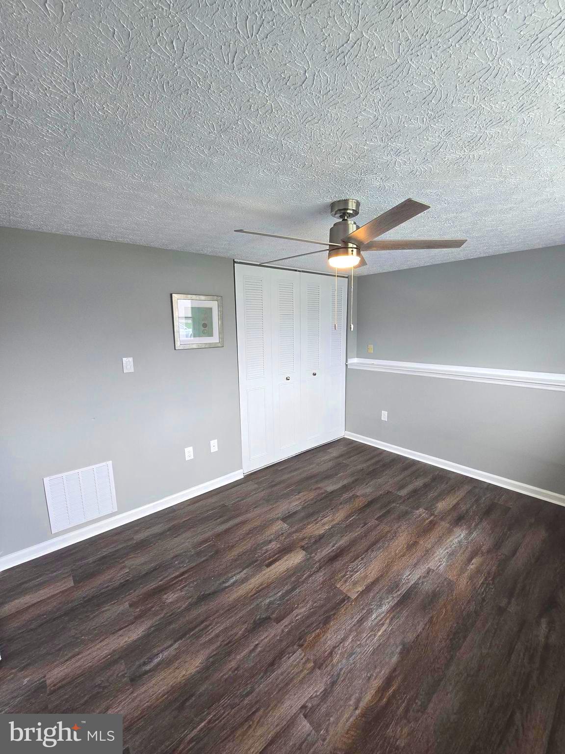 WOODBRIDGE CENTER - Residential