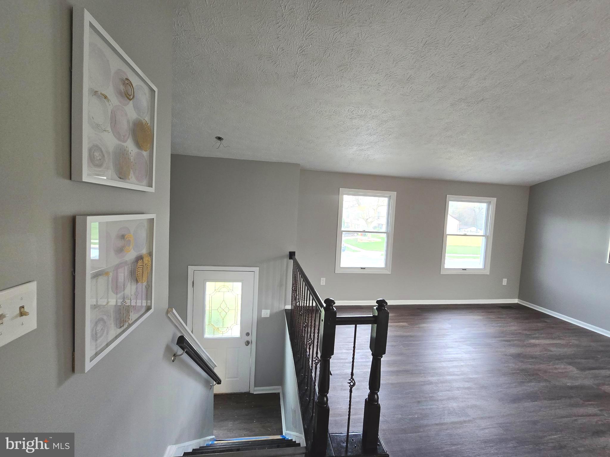 WOODBRIDGE CENTER - Residential