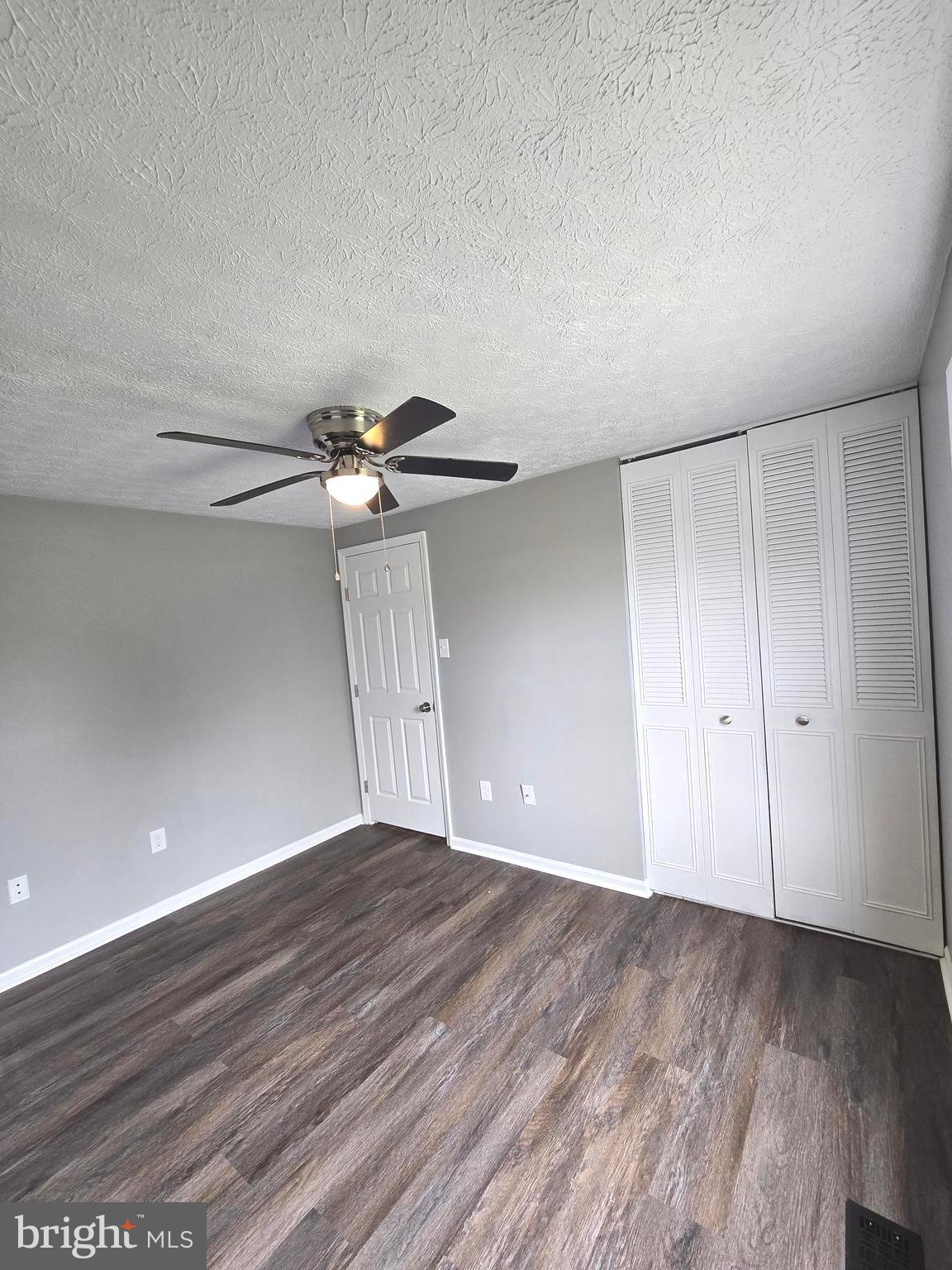 WOODBRIDGE CENTER - Residential