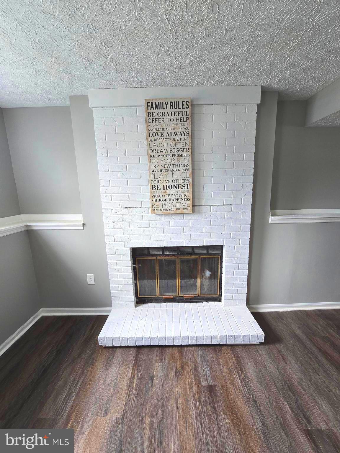 WOODBRIDGE CENTER - Residential