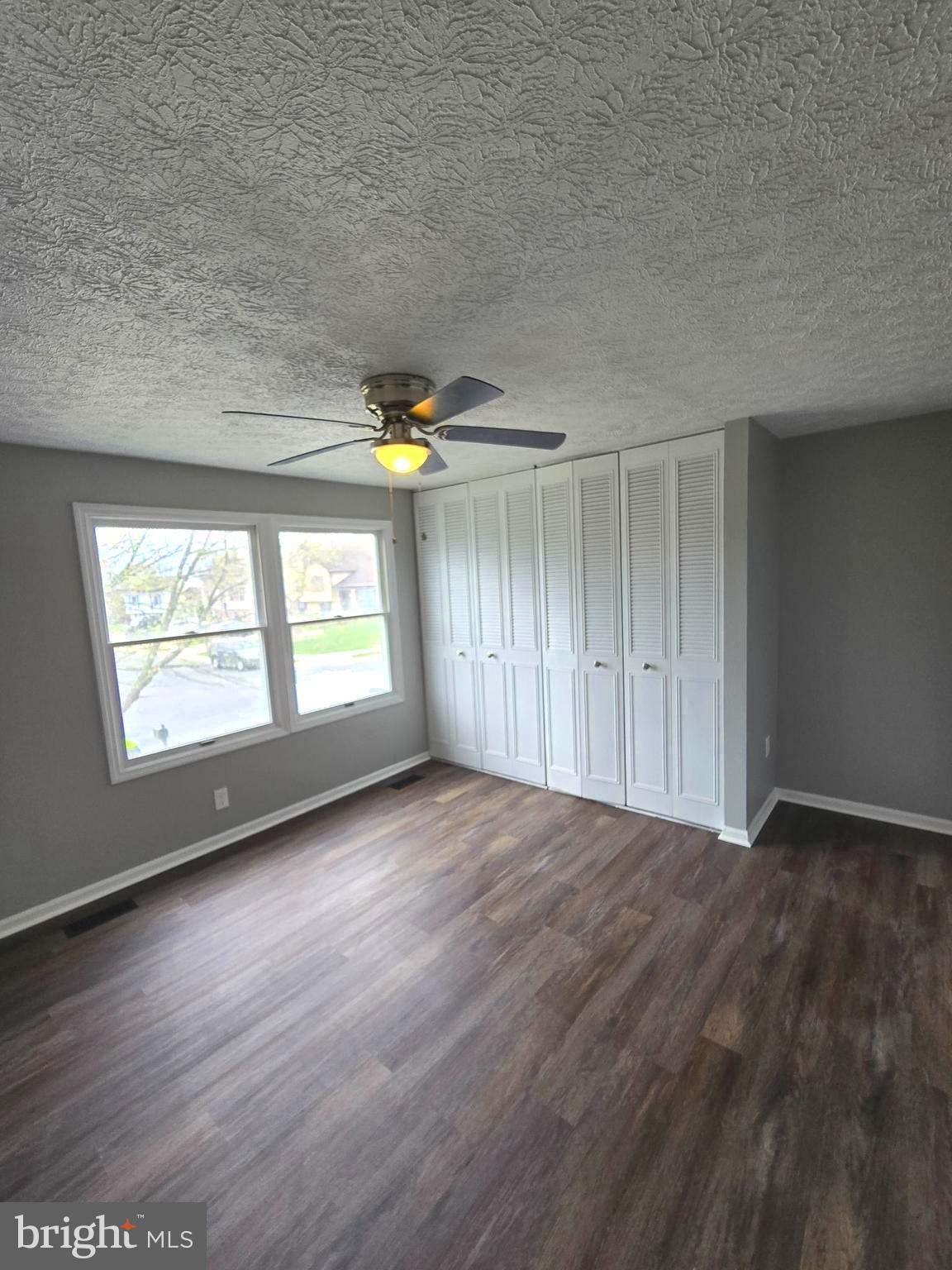 WOODBRIDGE CENTER - Residential