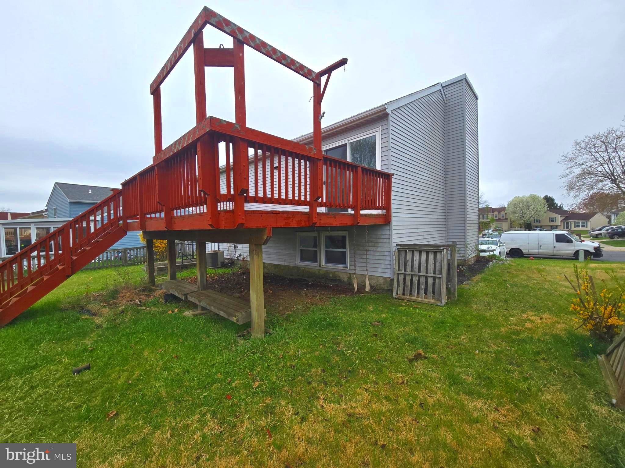 WOODBRIDGE CENTER - Residential