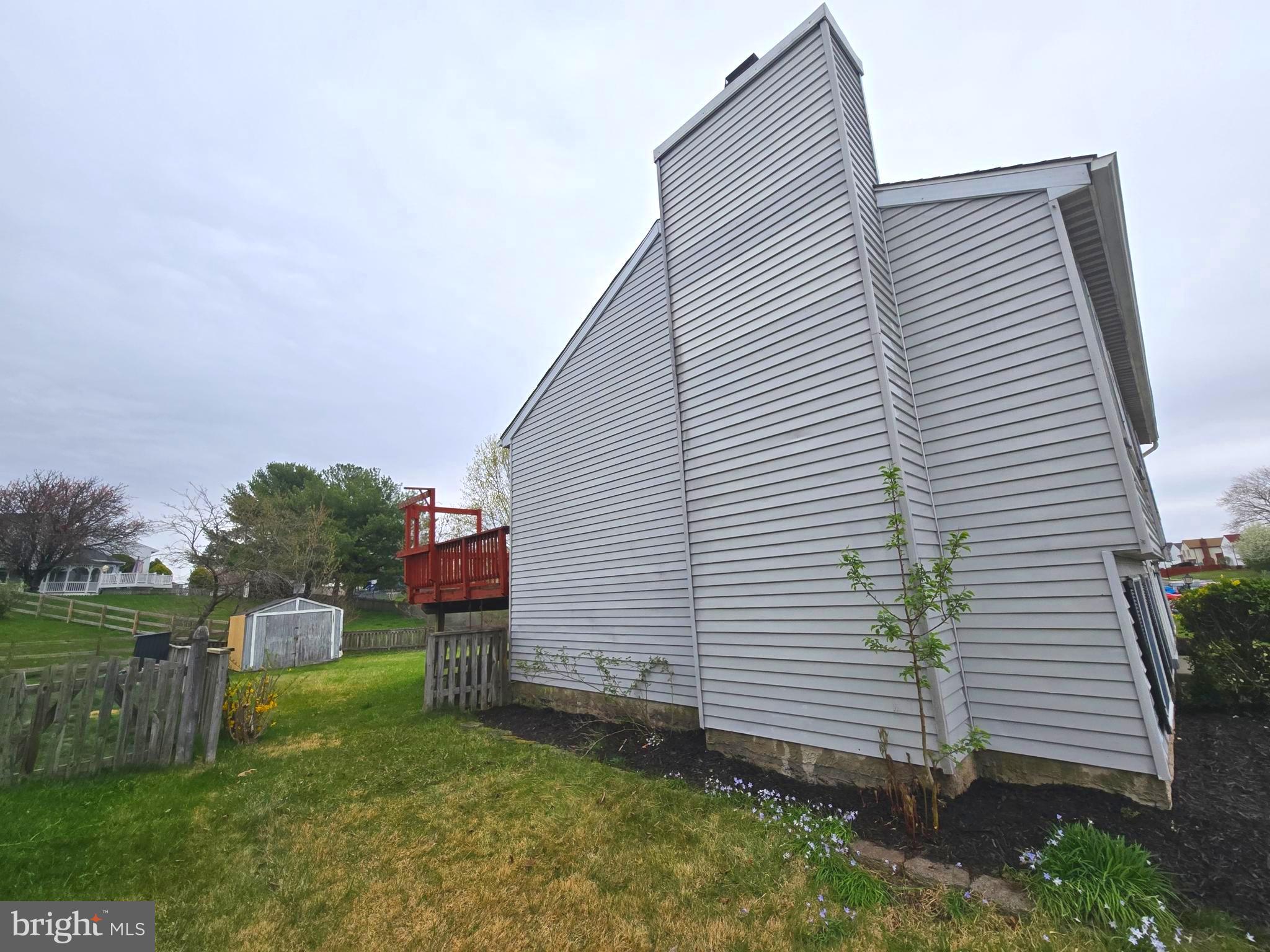 WOODBRIDGE CENTER - Residential