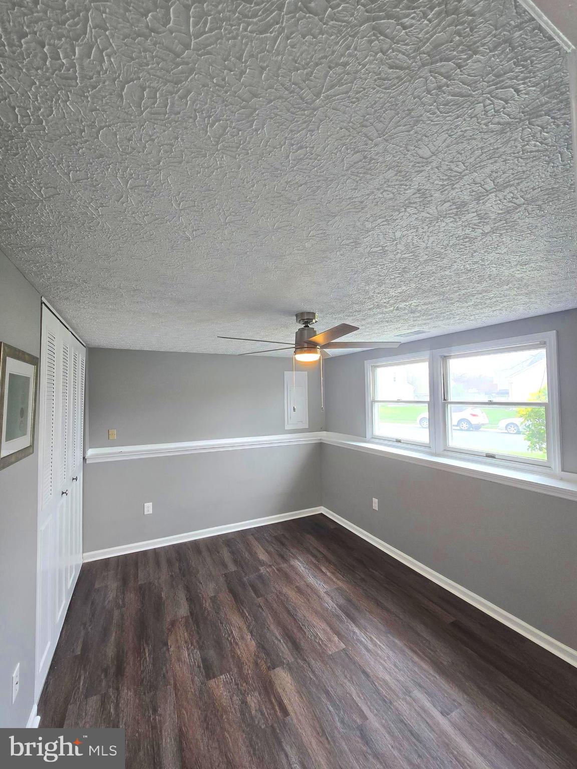 WOODBRIDGE CENTER - Residential