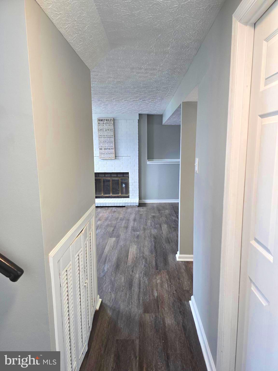 WOODBRIDGE CENTER - Residential