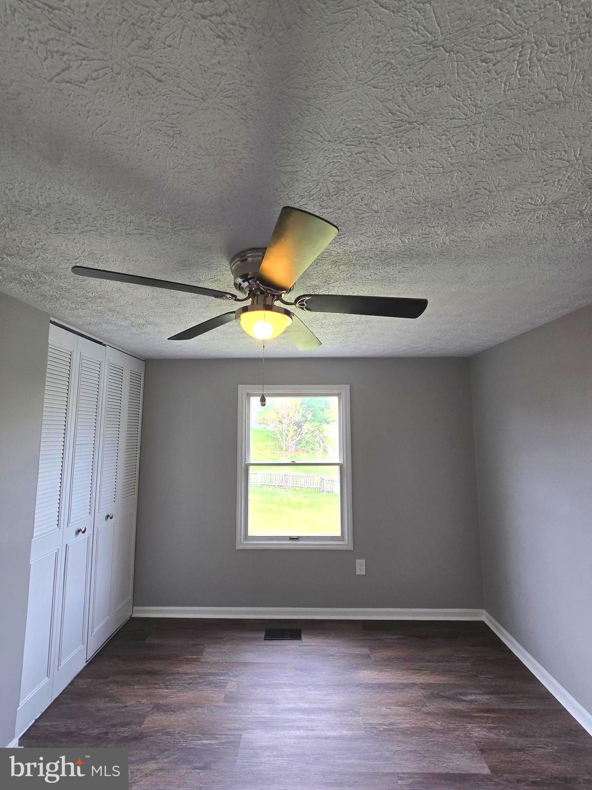 WOODBRIDGE CENTER - Residential