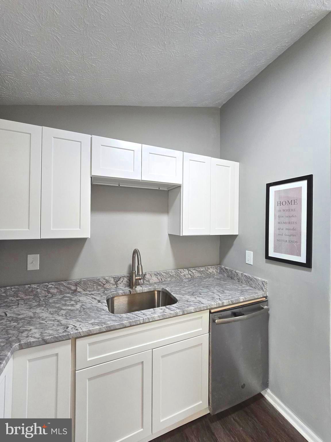 WOODBRIDGE CENTER - Residential