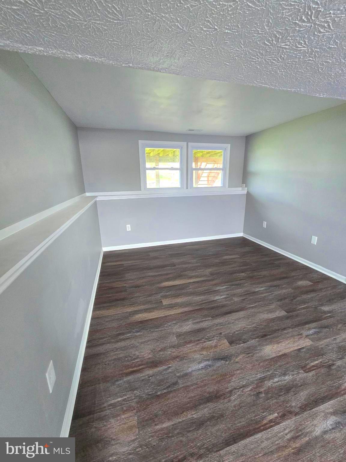 WOODBRIDGE CENTER - Residential