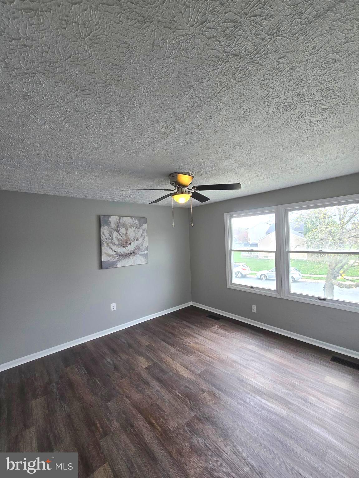 WOODBRIDGE CENTER - Residential