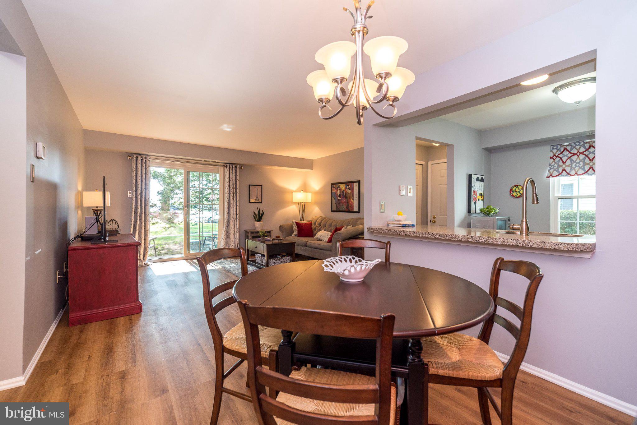 SOCIETY PL - Residential