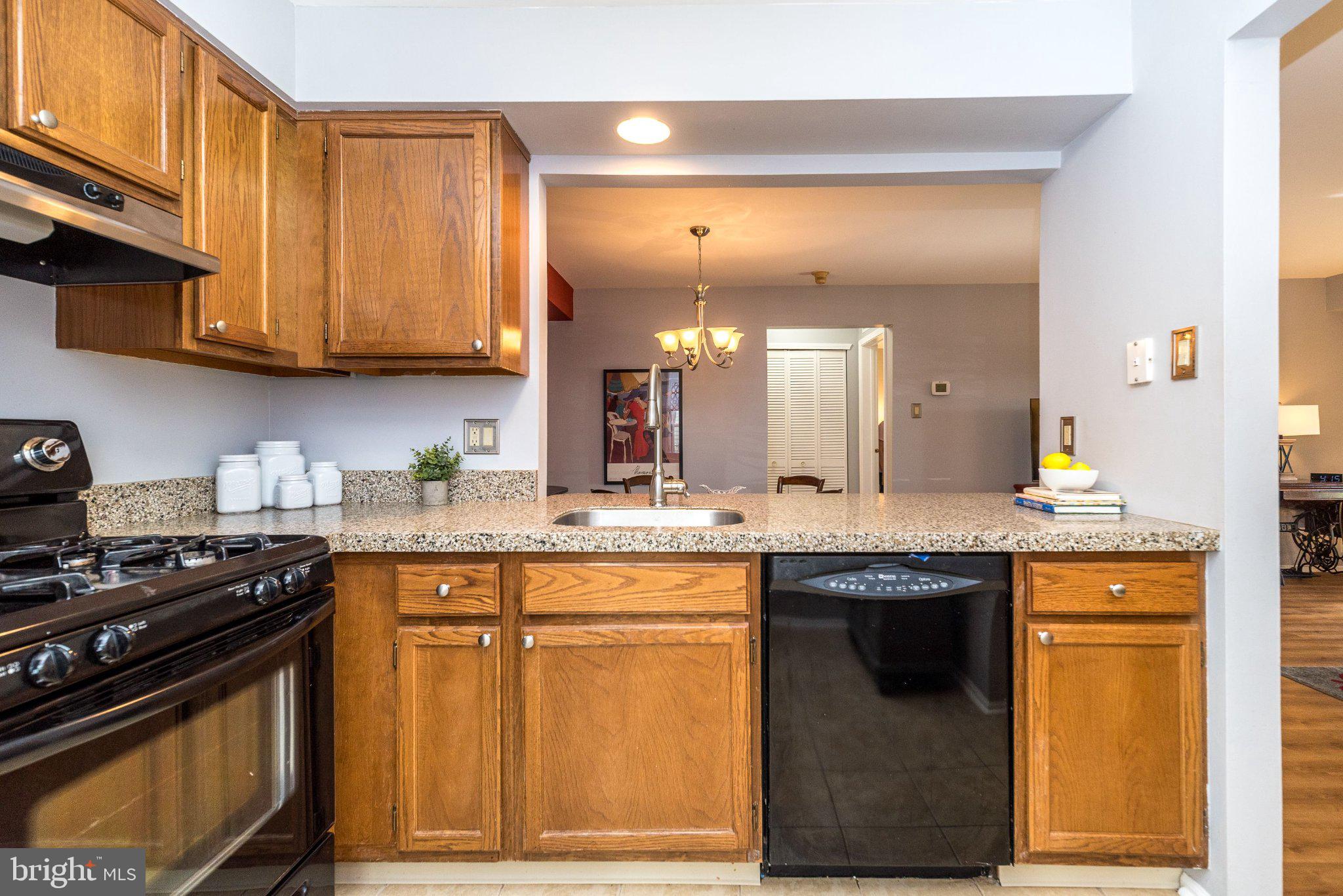 SOCIETY PL - Residential