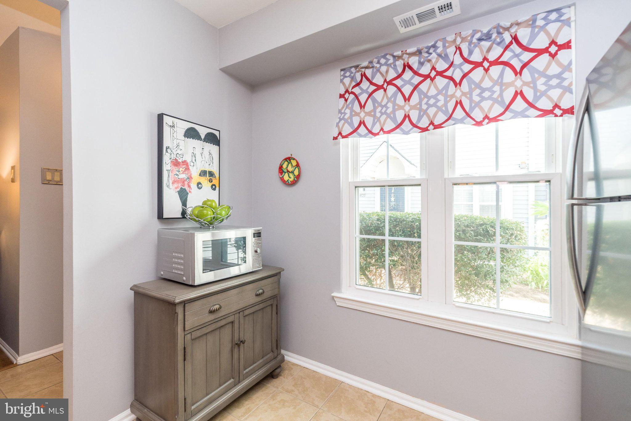 SOCIETY PL - Residential