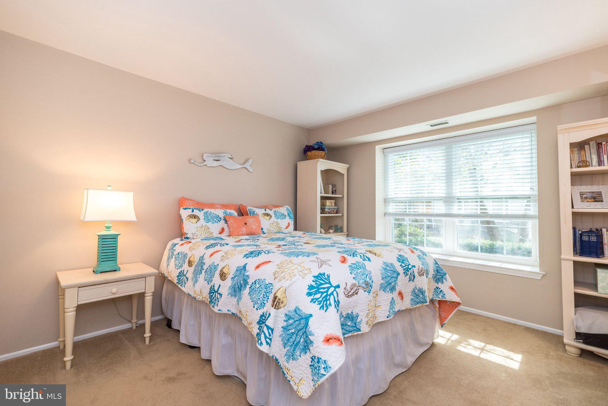 SOCIETY PL - Residential