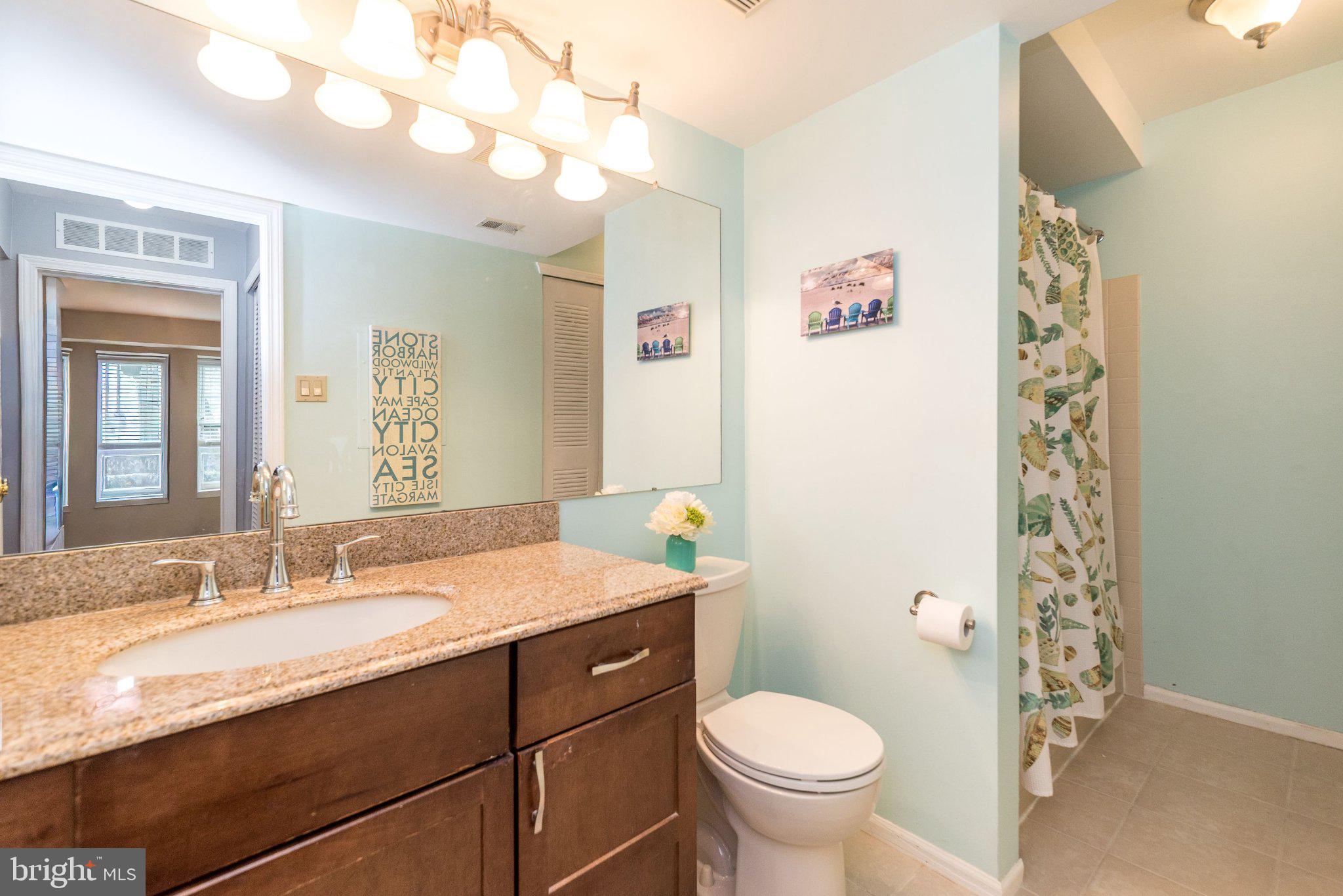 SOCIETY PL - Residential