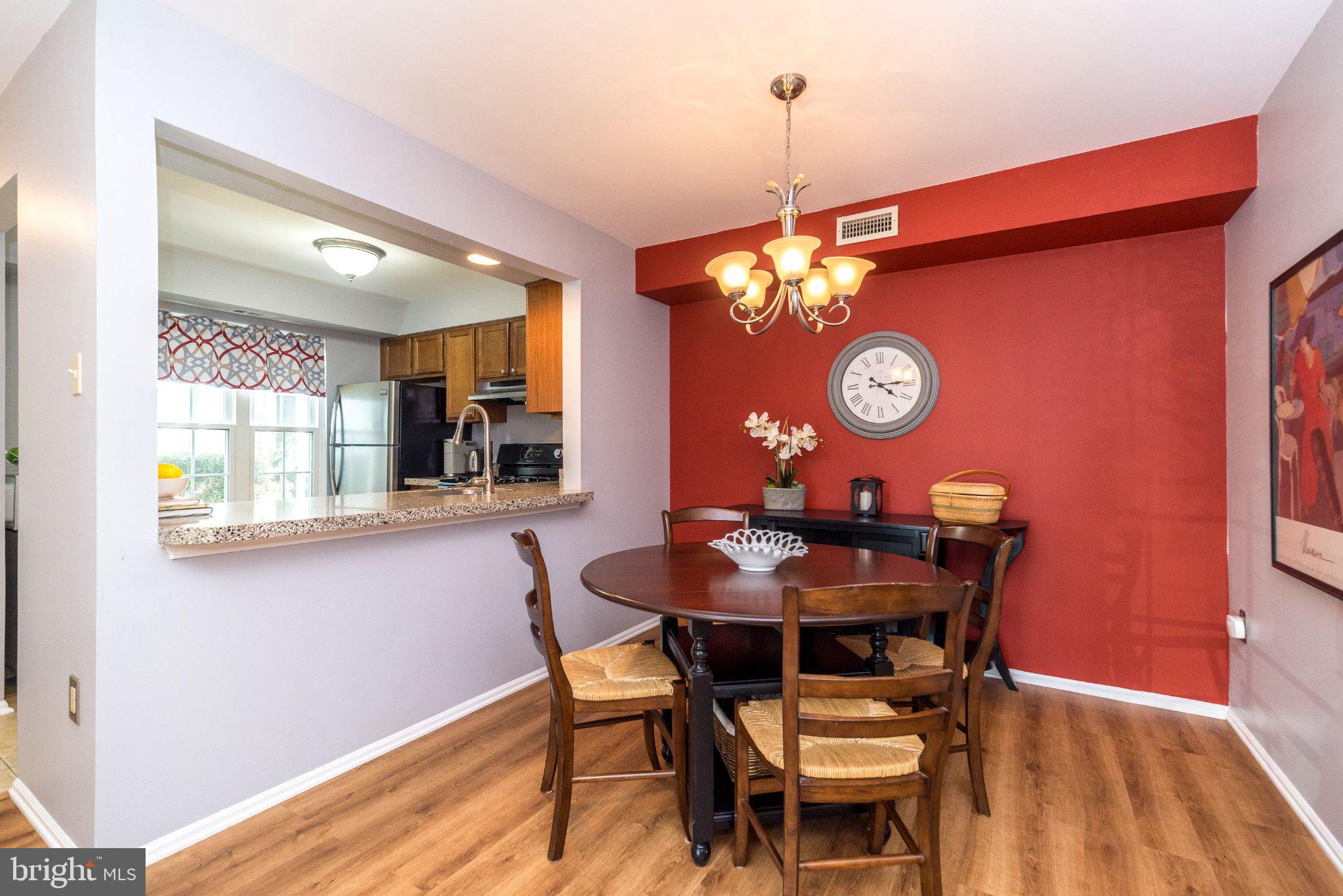 SOCIETY PL - Residential