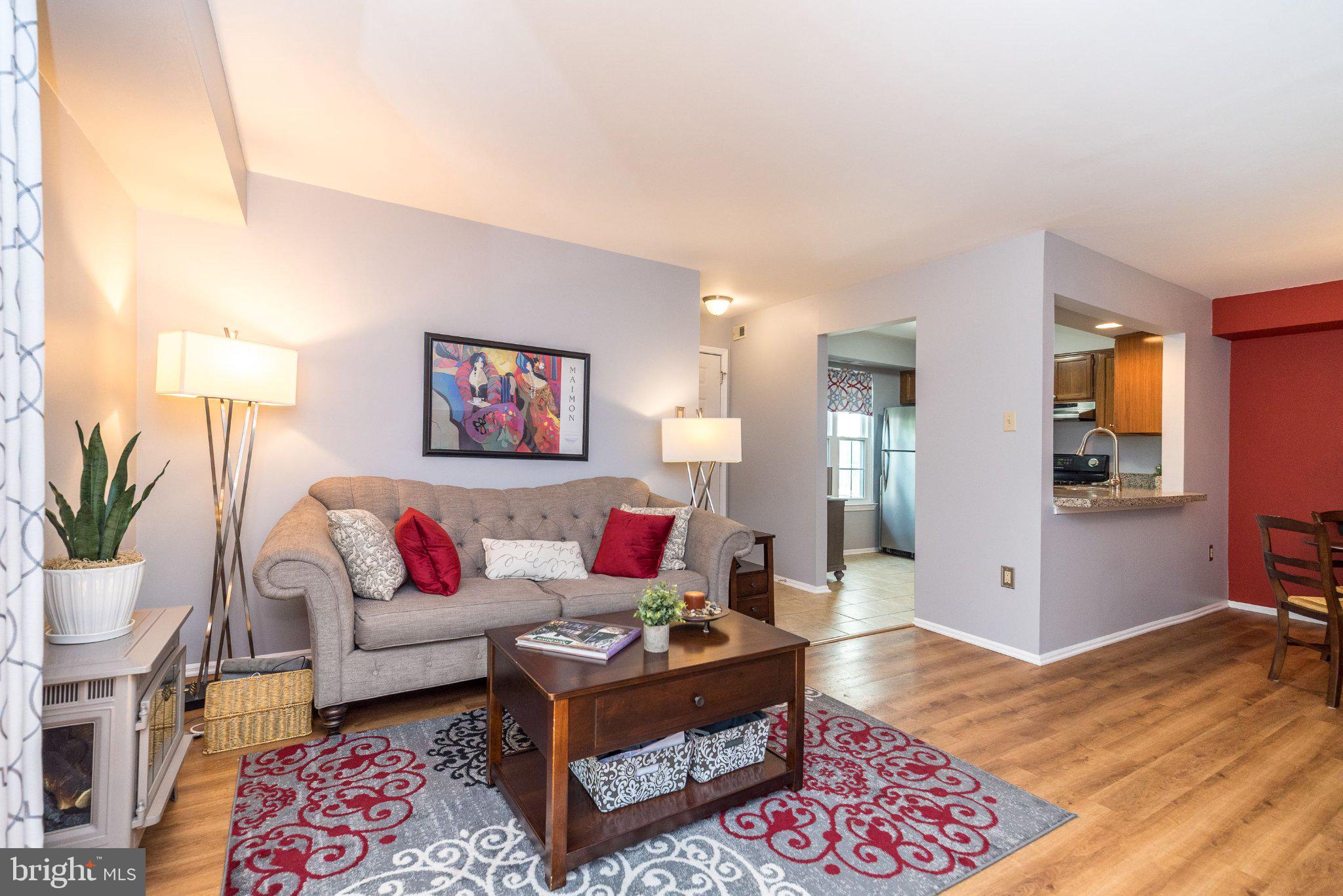 SOCIETY PL - Residential