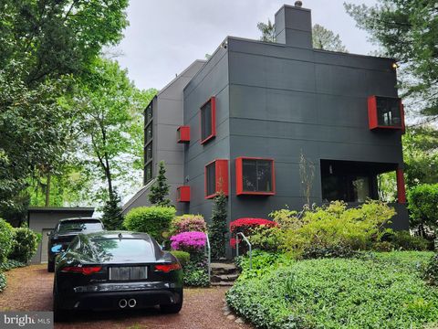 609 BRYN MAWR AVENUE HADDONFIELD NJ 08033