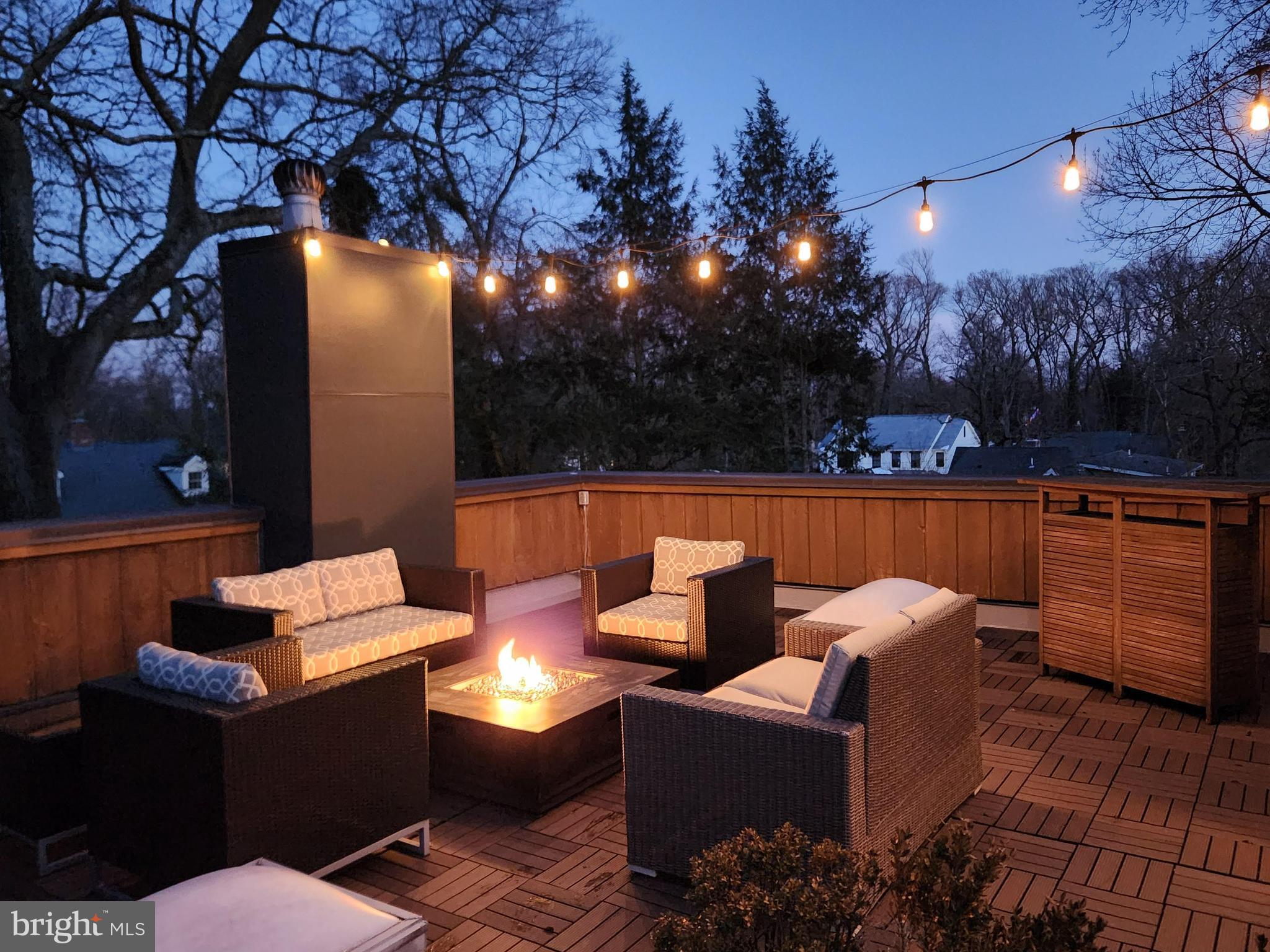 609 BRYN MAWR AVENUE