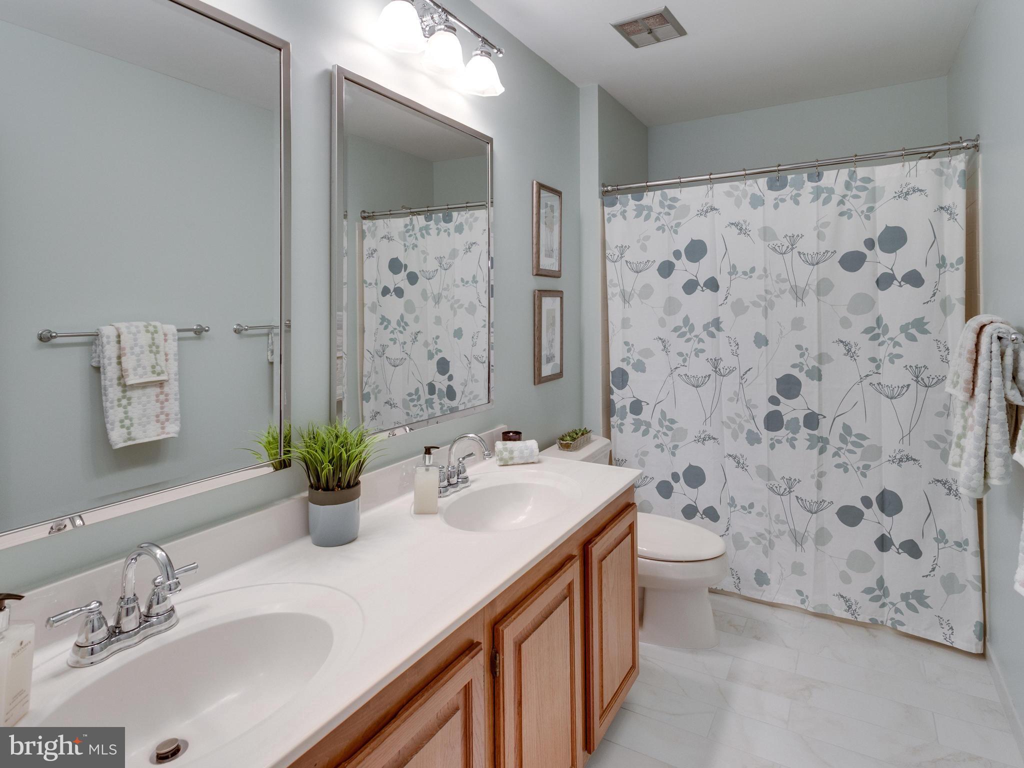 RESTON - Residential