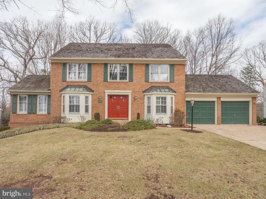 Beautiful updated 5BR 3.5BA Colonial w/ 3700+ finished sq ft on quiet Cul de Sac location in North Reston*3 Finished Levels with Walk out Basement*Stunning Master Suite w/ gorgeous MBA and Walk in Closet*LL Guest Room w/ Full Bath*Hardwoods on Main Level and Huge Library*Many Updates: Bay Windows, Ceiling Fans, Crown Moldings*Great Schools, Walk to Shops, RTC and Future Metro*OPEN SUN FEB 18TH 1-4