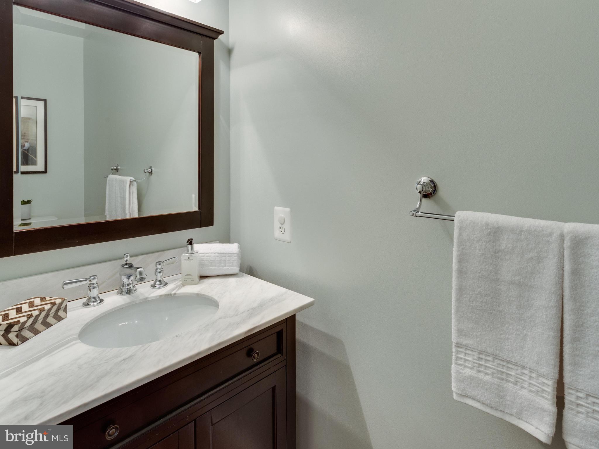 RESTON - Residential